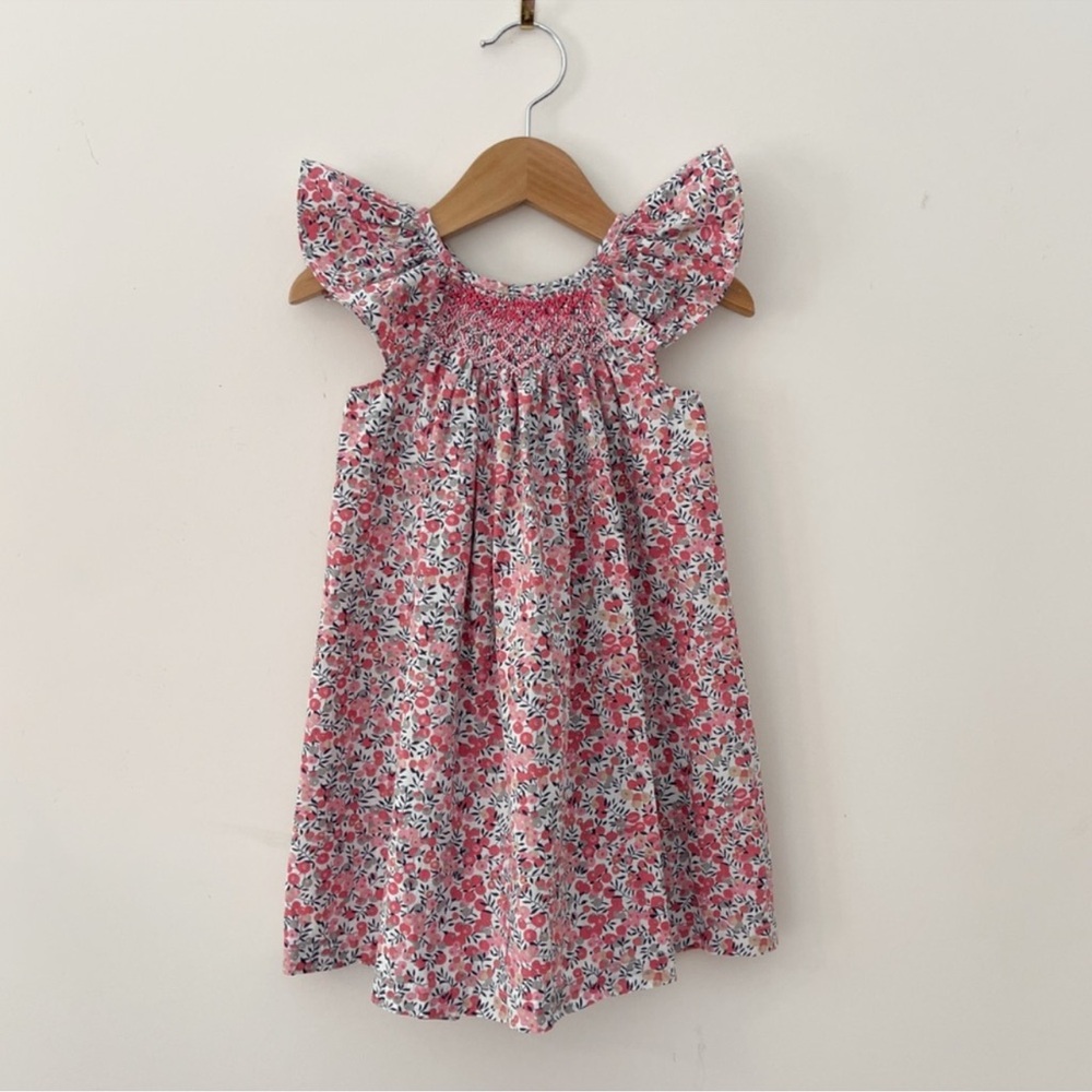 GIL & NIYA EUC Hand Smocked Heirloom Floral Ruffle Sleeve Dress